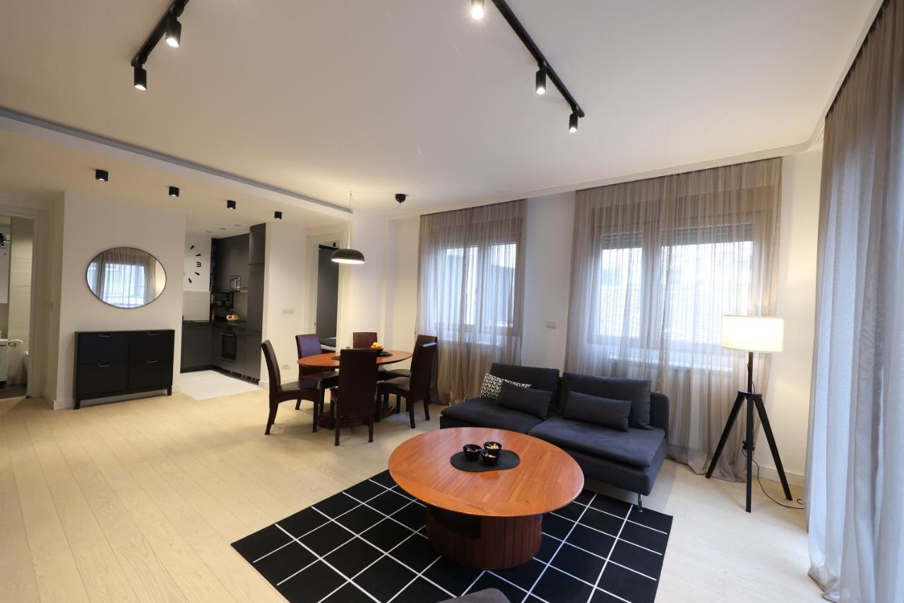 Modern Apartment In The Heart Of Beograd Bagian luar foto