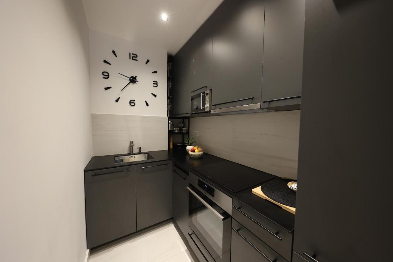 Modern Apartment In The Heart Of Beograd Bagian luar foto