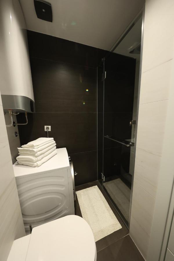 Modern Apartment In The Heart Of Beograd Bagian luar foto